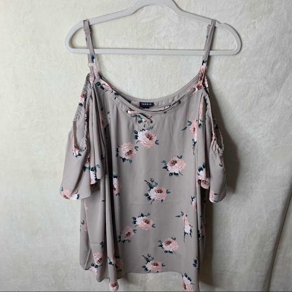 TORRID Cold Shoulder Floral Taupe Top